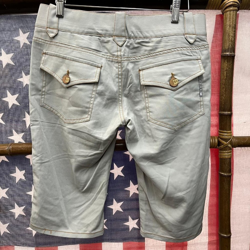 NWOT Bishop of Seventh Flat Front Walking Shorts Light Grey Size 27 - Picture 3 of 7